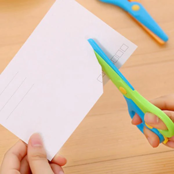 Plastic Safety Scissor for Kids 5inch/130mm - Image 6